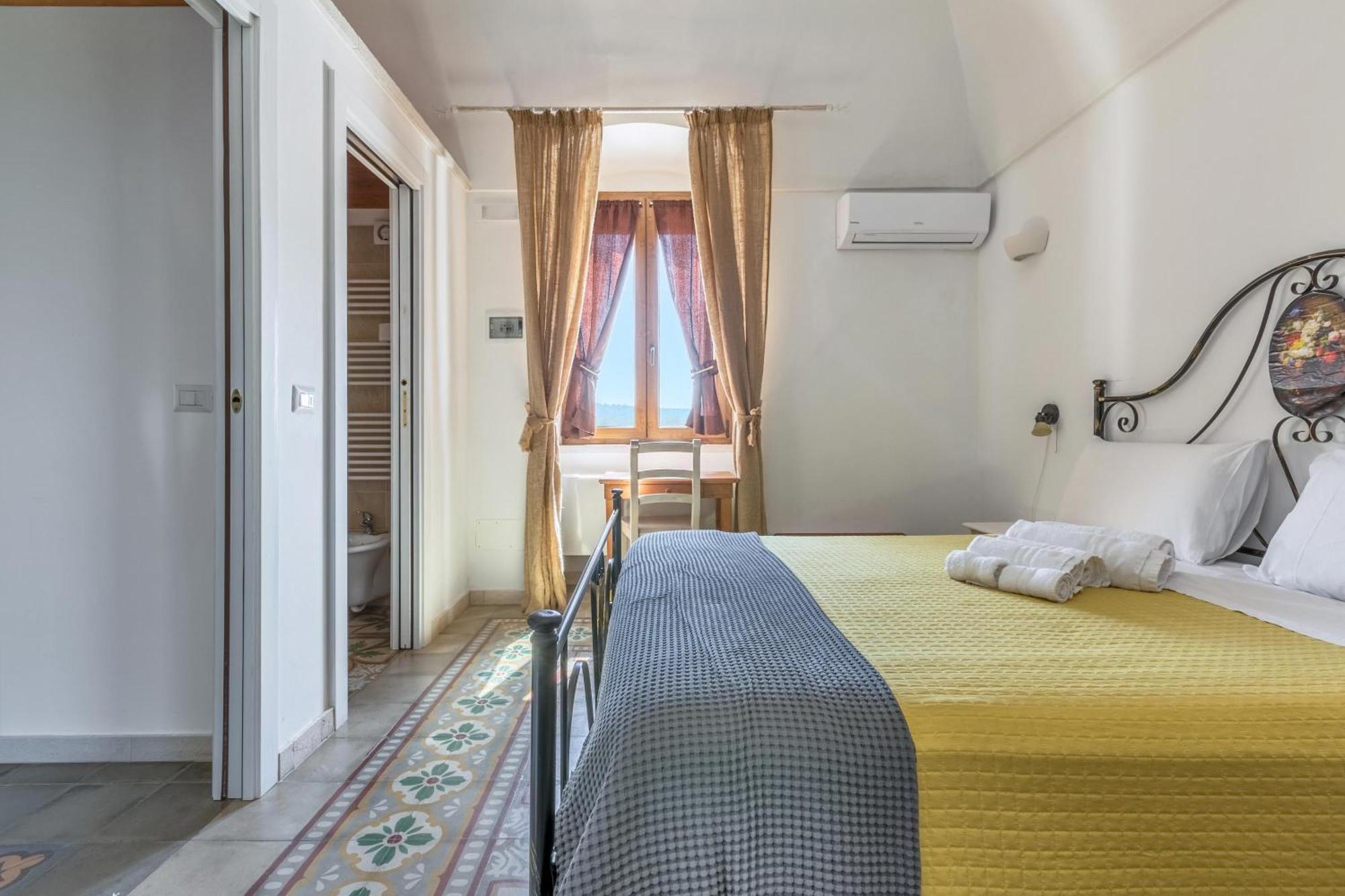 モットラ Agriturismo Donna Teresaヴィラ エクステリア 写真