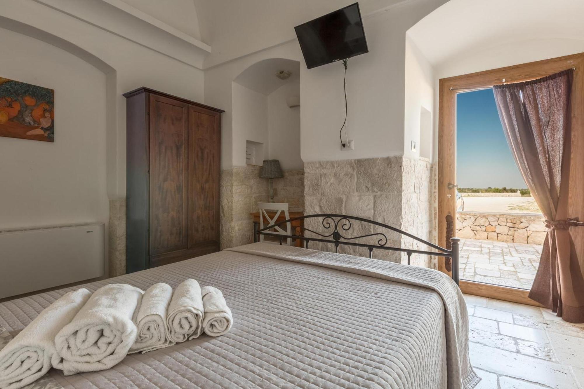 モットラ Agriturismo Donna Teresaヴィラ エクステリア 写真
